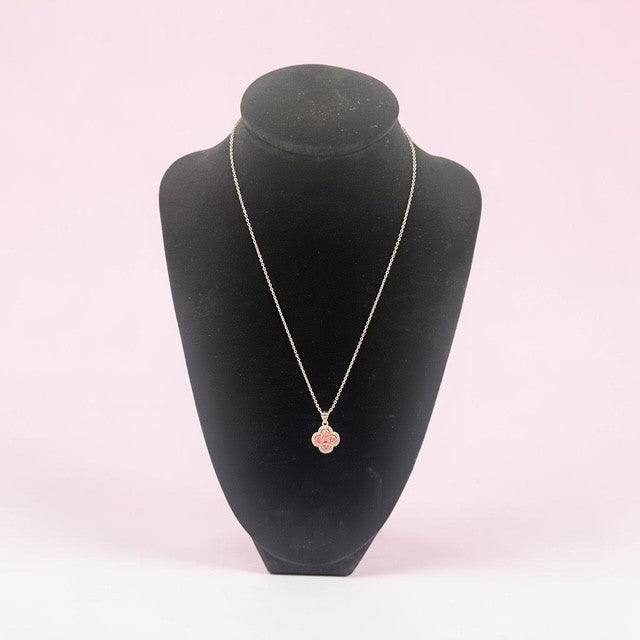 White Gold Pink clover