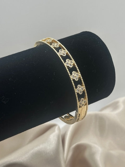 Drose Golden Clover Bangle