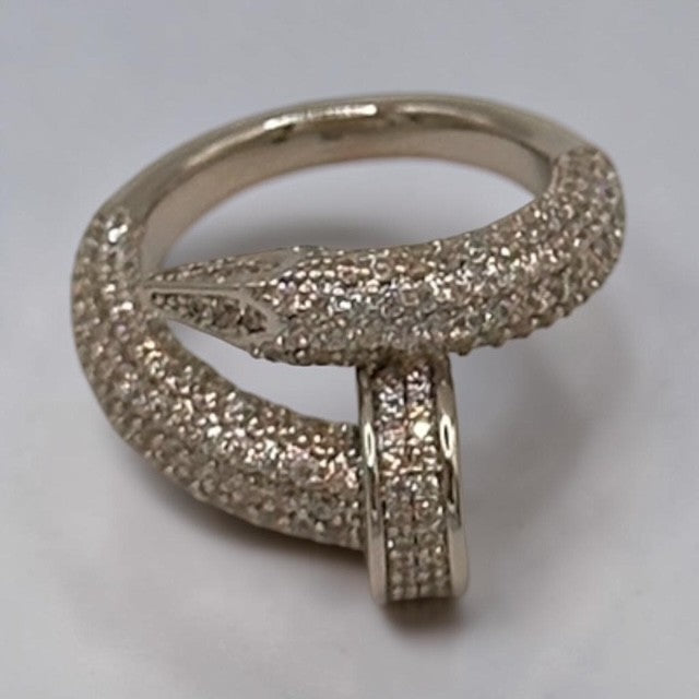 Nail Ring