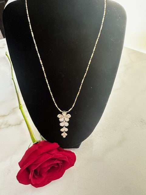 Flower necklace